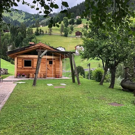 Cesa De Conesel * Colle Santa Lucia