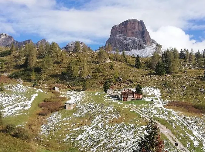 Cesa De Conesel Apartamento Colle Santa Lucia